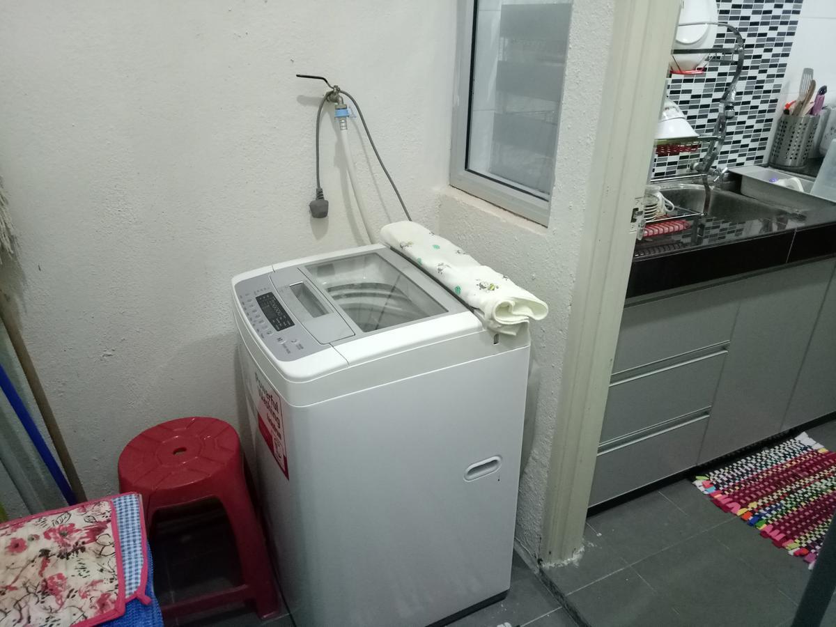Miker Homestay Seri Iskandar Esterno foto