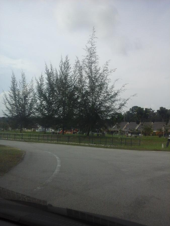 Miker Homestay Seri Iskandar Esterno foto