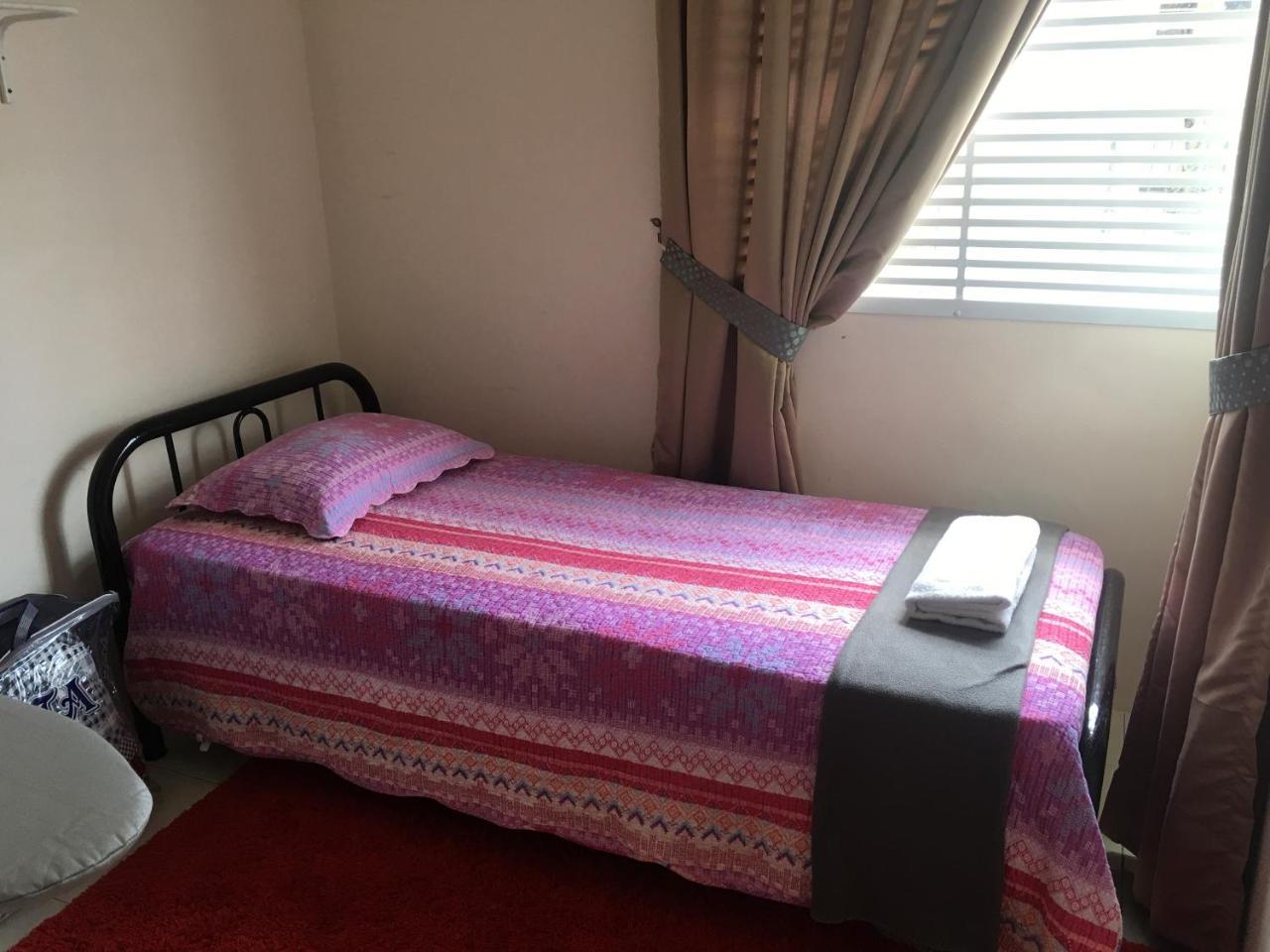 Miker Homestay Seri Iskandar Esterno foto